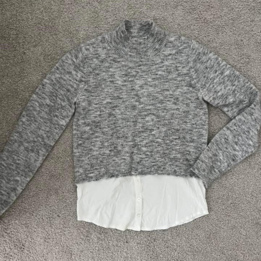 Gray sweater with build in “button down” - like new. Size small